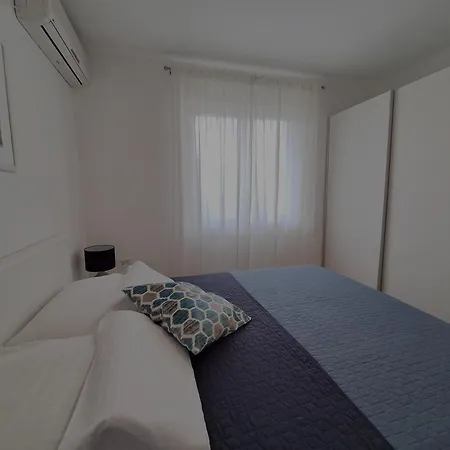 Apartment Sirius Tkon